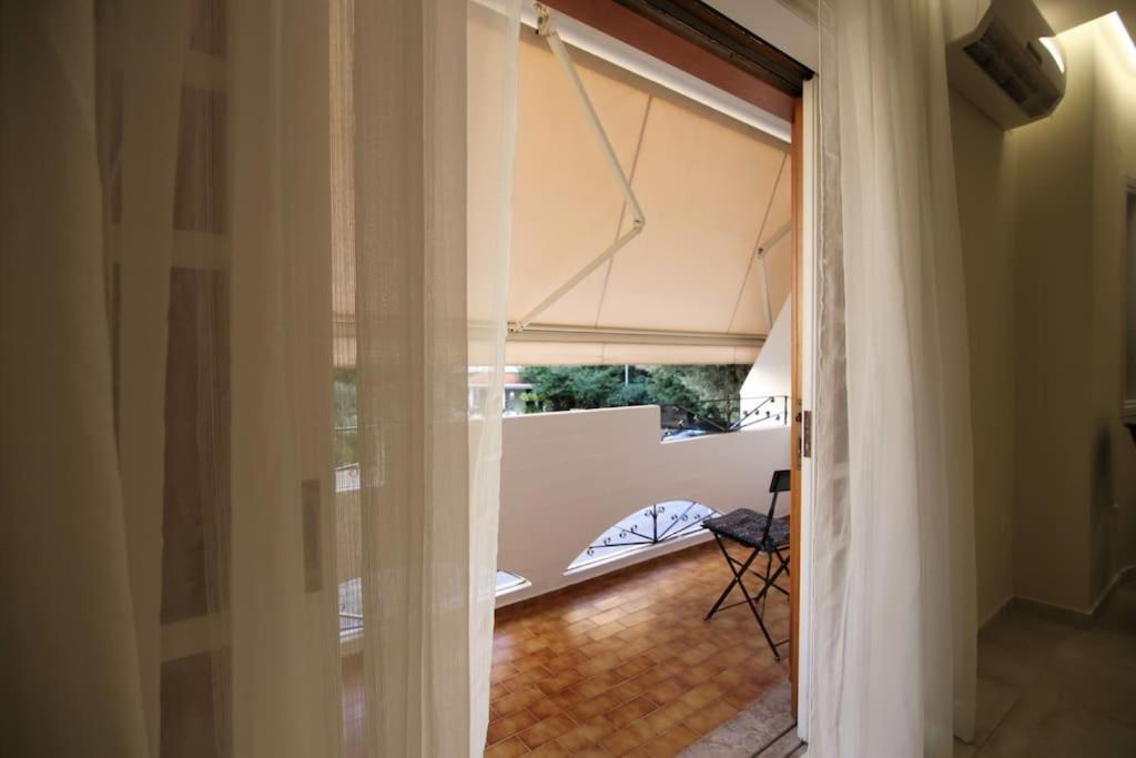 Eclectic Apartment Near Downtown Ираклио Екстериор снимка